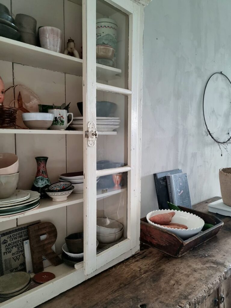natuurlijke materialen, wonen in de regio, landelijk interieur, huurwoning, accessoires
