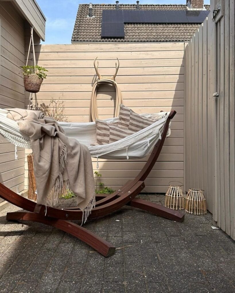 Tuin ideeën, low budget tuin ideeën, solar buitenverlichting, Wonen in de Regio
